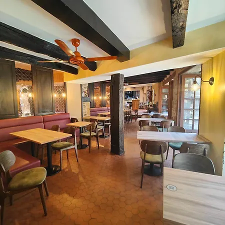 Saint Jacques Hotel Conques