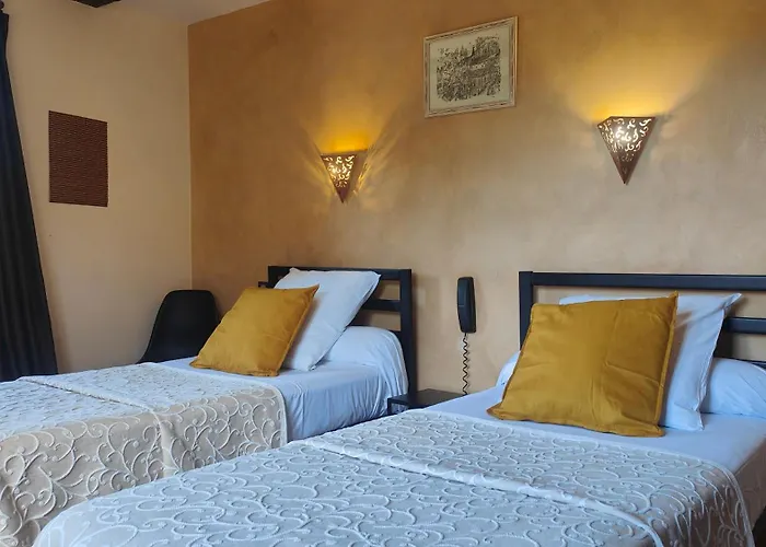 Ξενοδοχείο Saint Jacques 2*